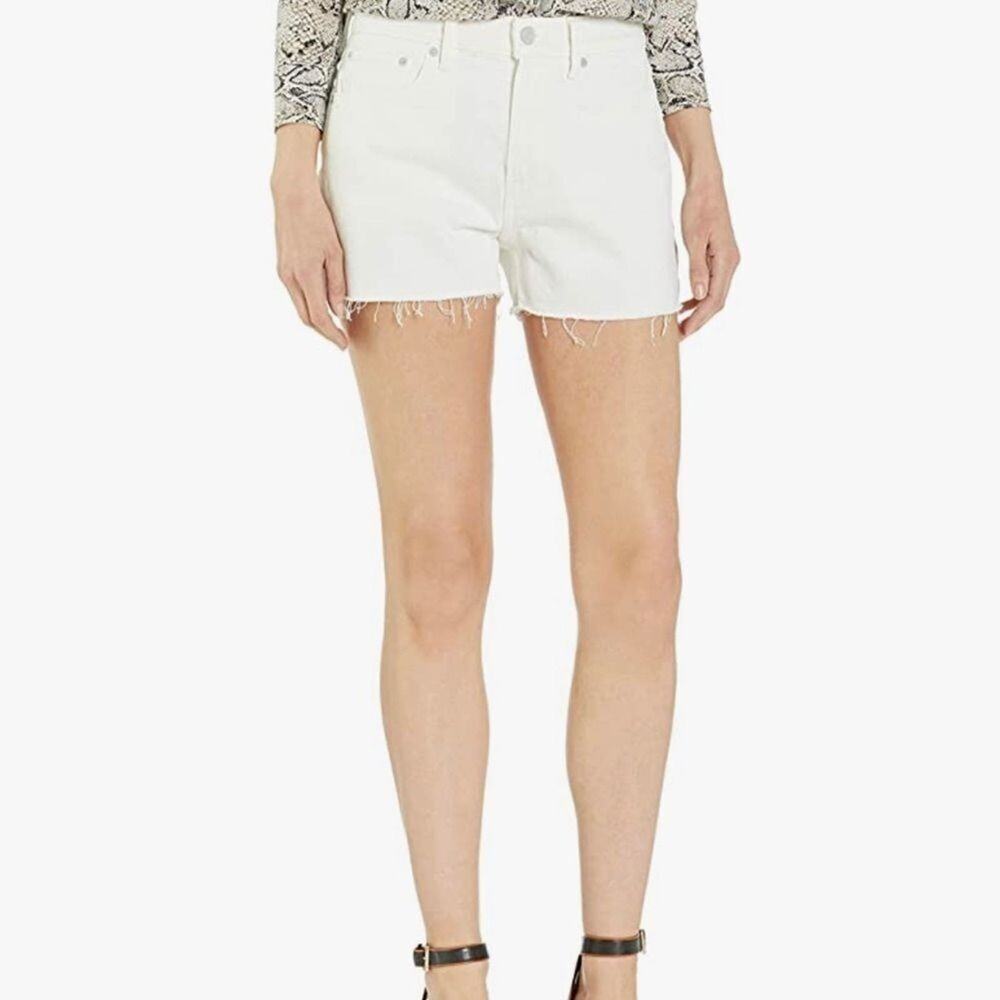 VINCE SLIM CUT OFF WHITE SHORTS SIZE 32